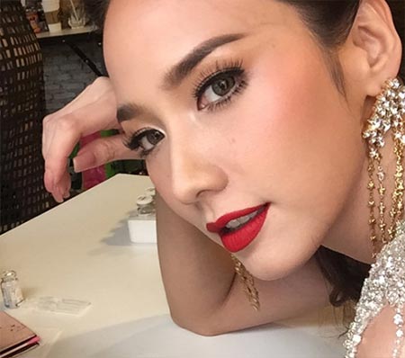 ดารา แต่งหน้า ดารา แต่งหน้า