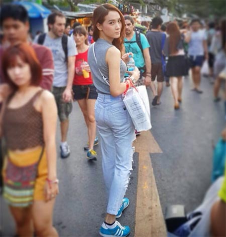 โม จิรัชยา โม จิรัชยา