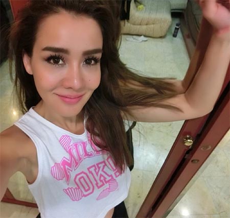 นิโคล เทริโอ นิโคล เทริโอ