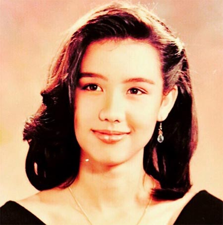 นิโคล เทริโอ นิโคล เทริโอ