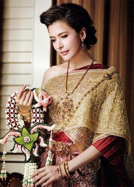 ดาราใส่ชุดไทย ดาราใส่ชุดไทย