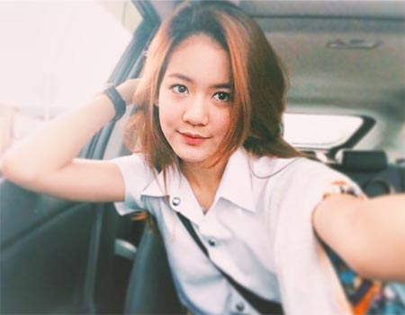 ดาราใส่ชุดนักศึกษา ดาราใส่ชุดนักศึกษา