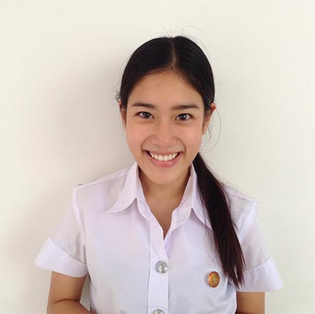 ดาราใส่ชุดนักศึกษา ดาราใส่ชุดนักศึกษา