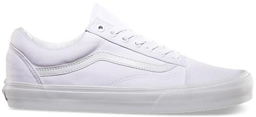 รองเท้าผ้าใบสีขาว รองเท้าผ้าใบสีขาว