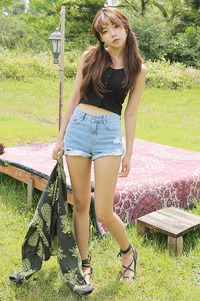 ยีนส์ขาสั้น ยีนส์ขาสั้น