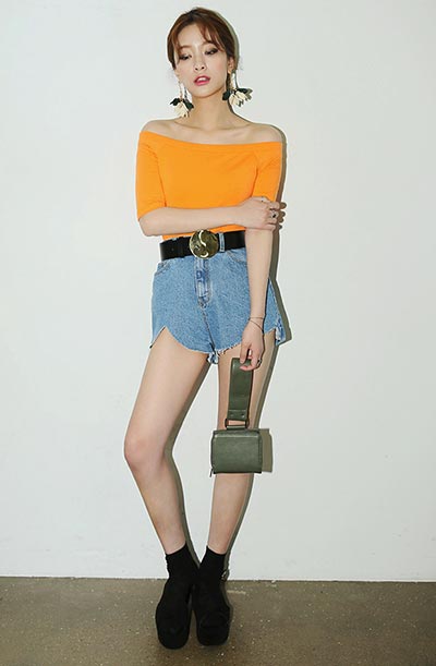 ยีนส์ขาสั้น ยีนส์ขาสั้น