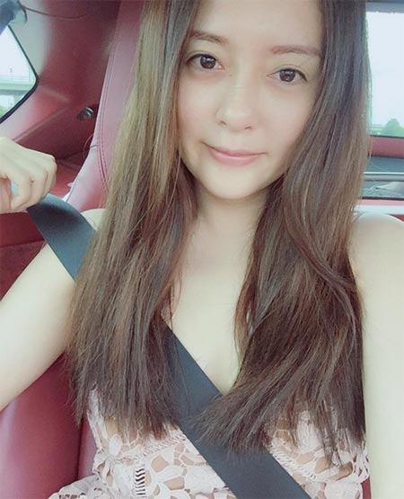 แก้มบุ๋ม แก้มบุ๋ม