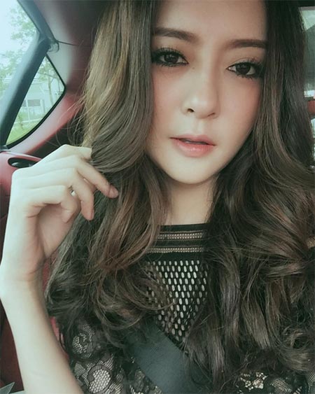 แก้มบุ๋ม แก้มบุ๋ม