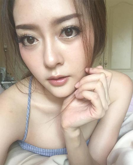 แก้มบุ๋ม แก้มบุ๋ม