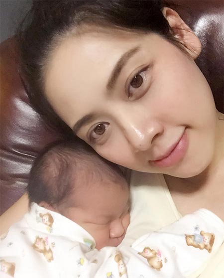 ดาราแม่ลูกอ่อน ดาราแม่ลูกอ่อน