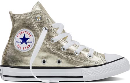 รองเท้าผ้าใบ รองเท้าผ้าใบ