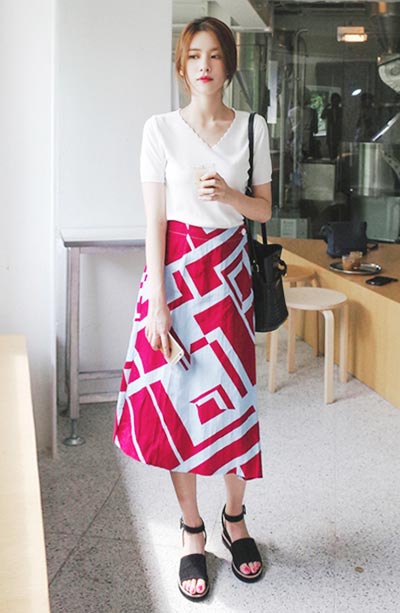 แฟชั่นเสื้อยืดคอวี แฟชั่นเสื้อยืดคอวี