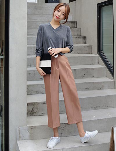 แฟชั่นเสื้อยืดคอวี แฟชั่นเสื้อยืดคอวี