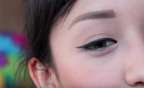 วิธีกรีดอายไลเนอร์ วิธีกรีดอายไลเนอร์