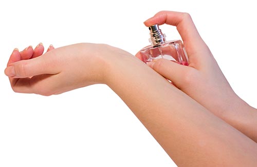 เครื่องสําอางที่ควรมีติดกระเป๋า เครื่องสําอางที่ควรมีติดกระเป๋า