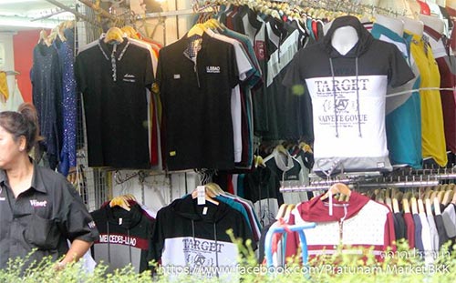 แหล่งซื้อเสื้อผ้าสีดำ แหล่งซื้อเสื้อผ้าสีดำ