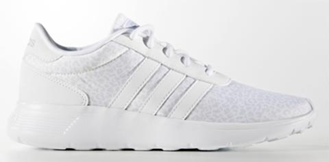 รองเท้าผ้าใบสีขาว รองเท้าผ้าใบสีขาว