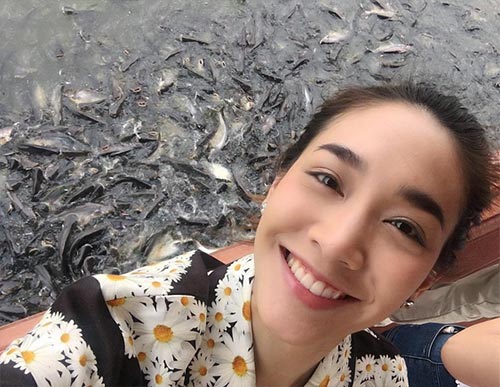 ดาราไม่ติดขนตาปลอม ดาราไม่ติดขนตาปลอม