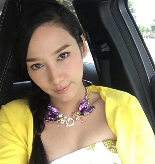 ดาราไม่ติดขนตาปลอม ดาราไม่ติดขนตาปลอม