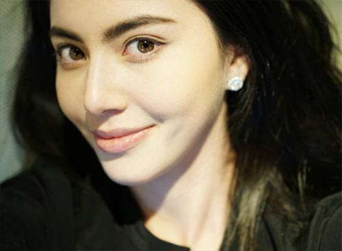 ดาราไม่ติดขนตาปลอม ดาราไม่ติดขนตาปลอม