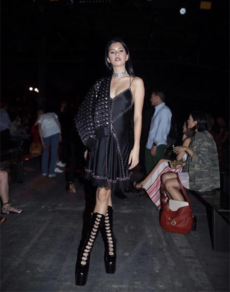 วิธีโพสท่าให้ดูผอม วิธีโพสท่าให้ดูผอม