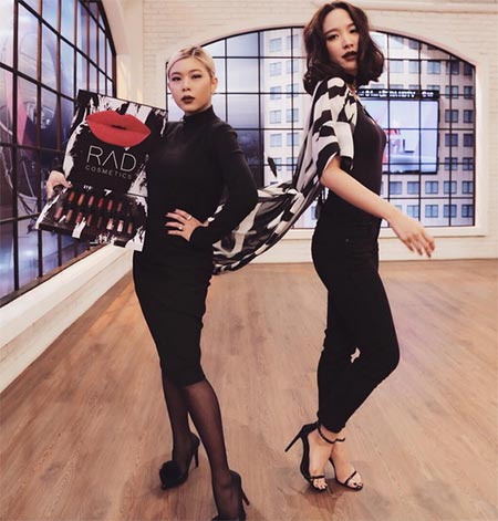 วิธีโพสท่าให้ดูผอม วิธีโพสท่าให้ดูผอม