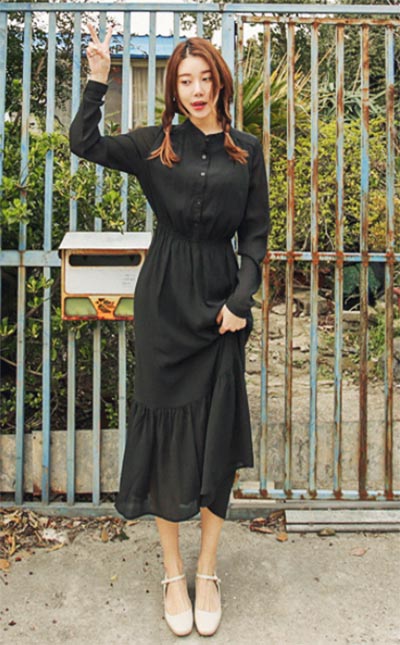 ชุดเดรสสีดำ ชุดเดรสสีดำ