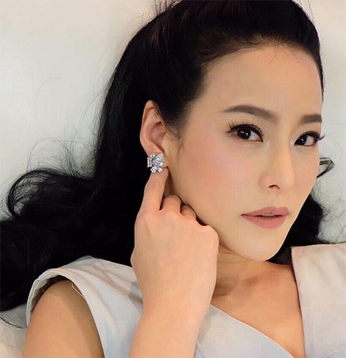 แต่งหน้าโทนสีสุภาพ แต่งหน้าโทนสีสุภาพ