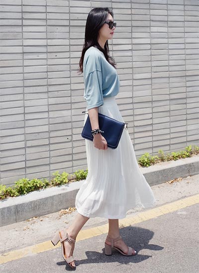 กระโปรงพลีทใส่กับเสื้ออะไร กระโปรงพลีทใส่กับเสื้ออะไร