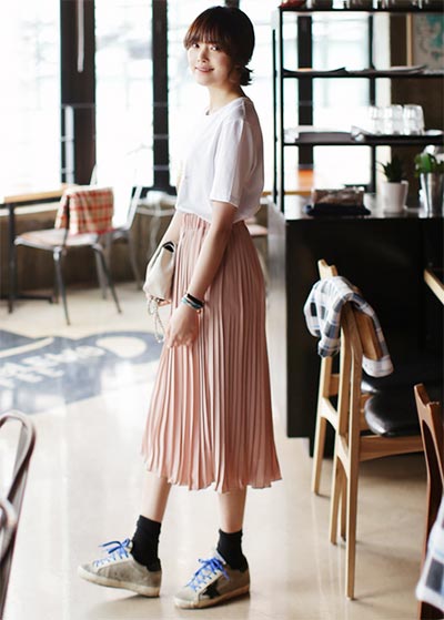 กระโปรงพลีทใส่กับเสื้ออะไร กระโปรงพลีทใส่กับเสื้ออะไร