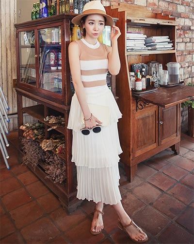 กระโปรงพลีทใส่กับเสื้ออะไร กระโปรงพลีทใส่กับเสื้ออะไร