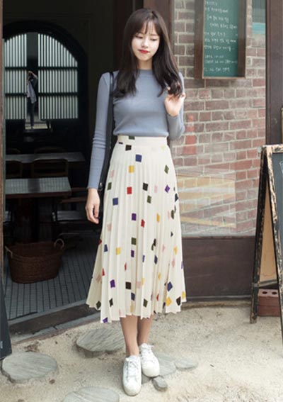 กระโปรงพลีทใส่กับเสื้ออะไร กระโปรงพลีทใส่กับเสื้ออะไร