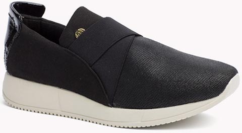 รองเท้าผ้าใบแบบไม่มีเชือก รองเท้าผ้าใบแบบไม่มีเชือก