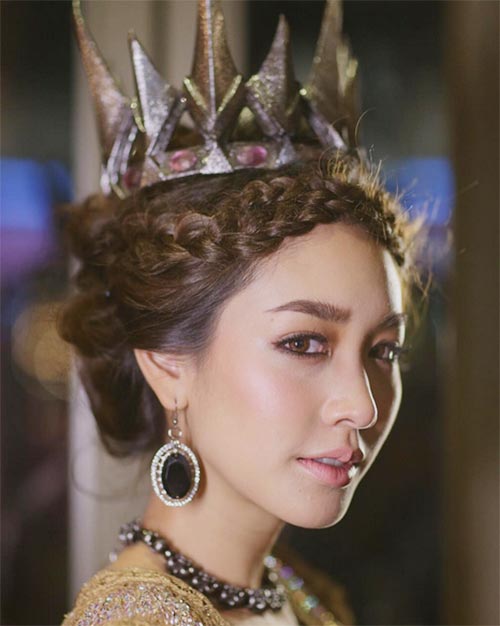 มิน พีชญา มิน พีชญา