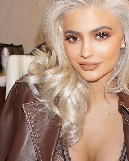 ลิปสติกหน้าหนาว ลิปสติกหน้าหนาว