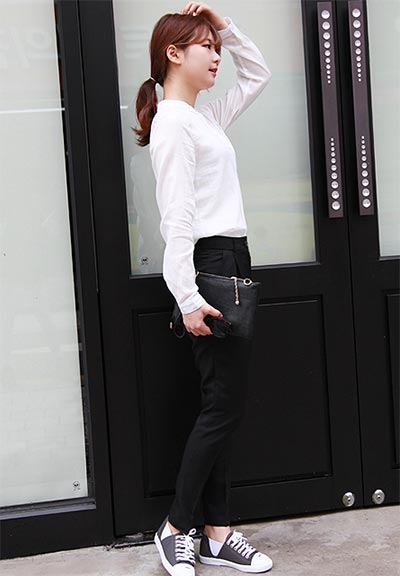 ชุดขาวดำ ชุดขาวดำ