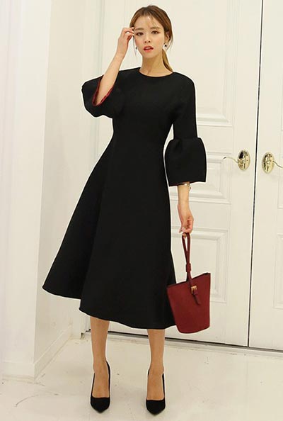 ชุดเดรสสีดำ ชุดเดรสสีดำ