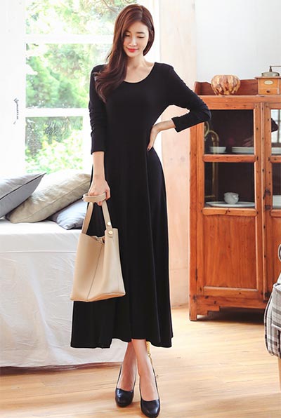 ชุดเดรสสีดำ ชุดเดรสสีดำ