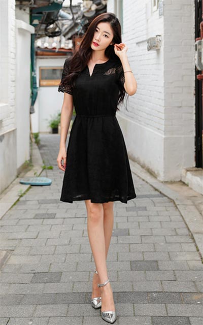 ชุดเดรสสีดำ ชุดเดรสสีดำ
