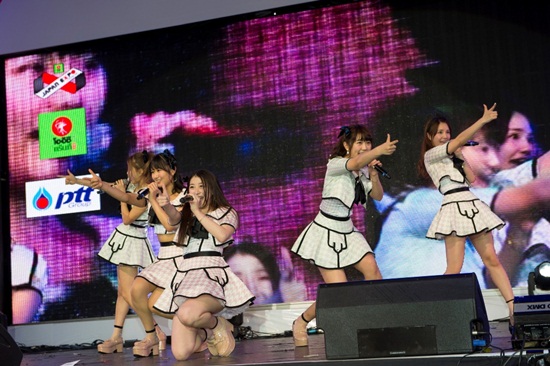 AKB48 AKB48