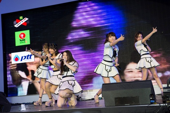 AKB48 AKB48