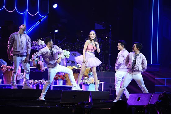 คอนเสิร์ต ล้านตลับ คอนเสิร์ต ล้านตลับ