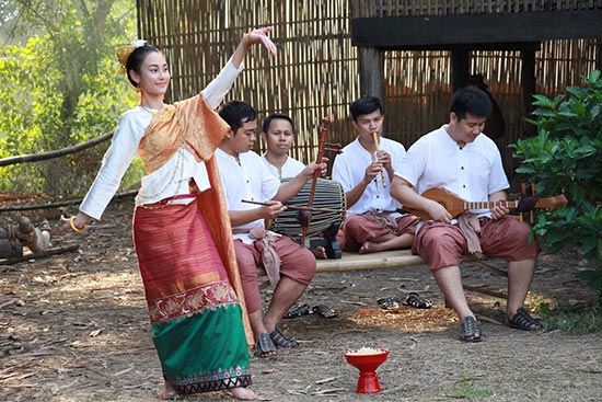 สาปดอกสร้อย สาปดอกสร้อย