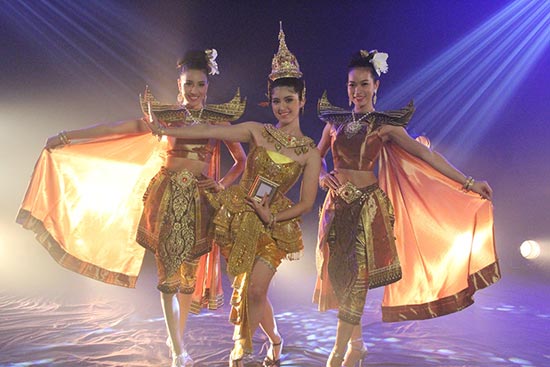 โซฟี่ อัปสรสิริ โซฟี่ อัปสรสิริ