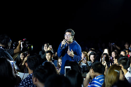 แสตมป์ อภิวัชร์ แสตมป์ อภิวัชร์