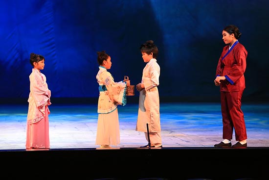 ม่านประเพณี ประกาศิตอาญาสวรรค์ ม่านประเพณี ประกาศิตอาญาสวรรค์