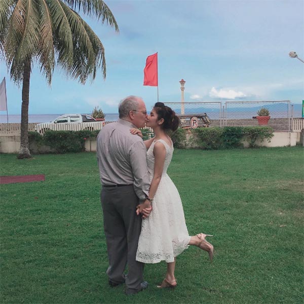 น้องแน๊ต เกศริน น้องแน๊ต เกศริน