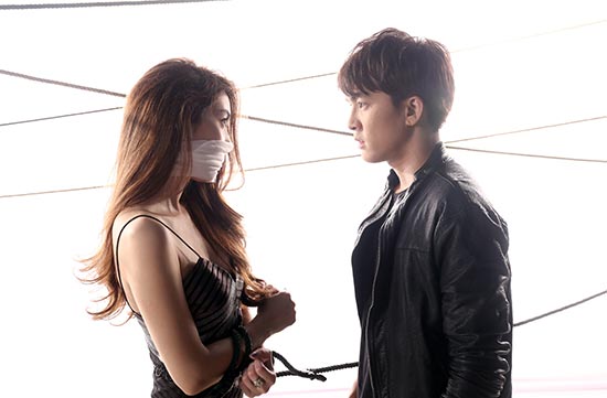 แบล็ควานิลลา MV เพลง ปิดปาก แบล็ควานิลลา MV เพลง ปิดปาก
