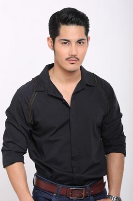 บัลลังก์หงส์ บัลลังก์หงส์