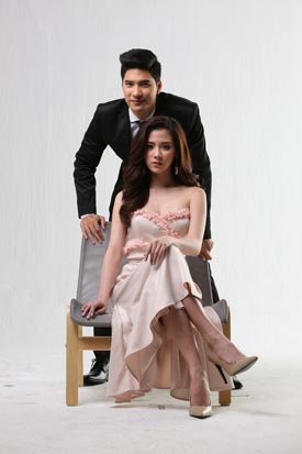 บัลลังก์หงส์ บัลลังก์หงส์